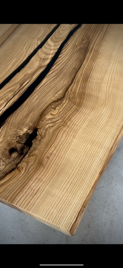 Tischplatte Mono Esche - Epoxy black *